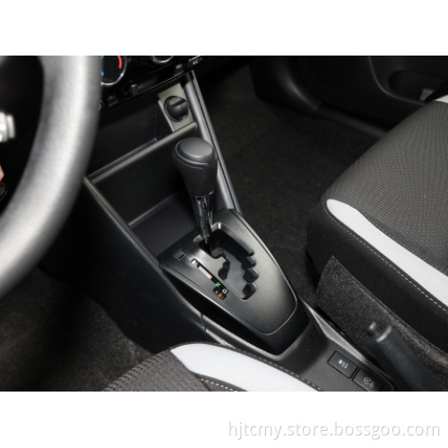 Buone condizioni Toyota Yaris Auto utilizzata 2WD 1,5L CVT 170 km L4 Auto a benzina Carros Auto in vendita